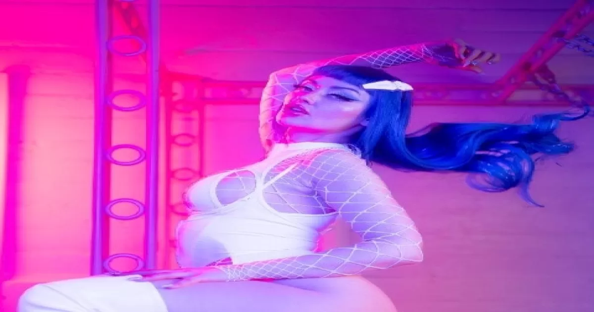 Jewelz Blu screenshot